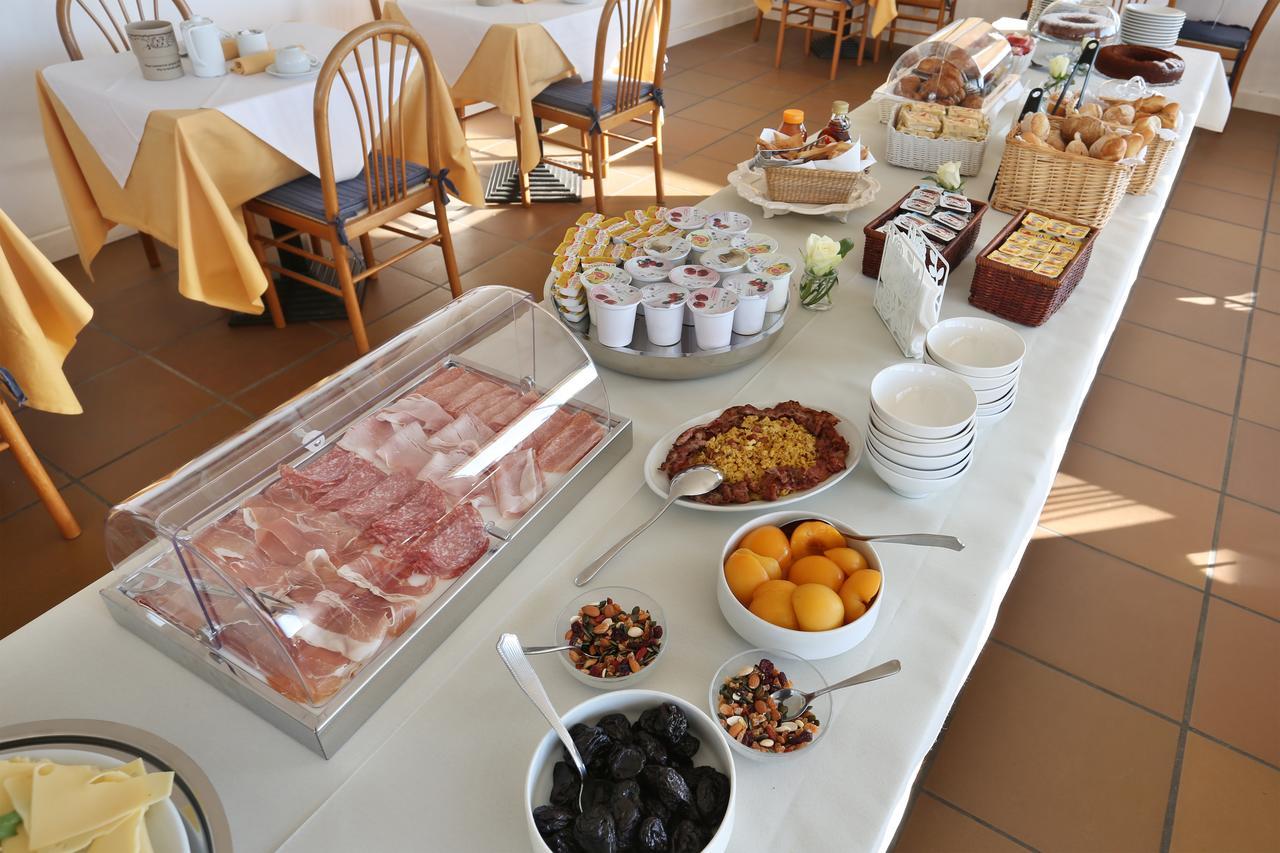 Hotel Brunella Camaiore Bagian luar foto