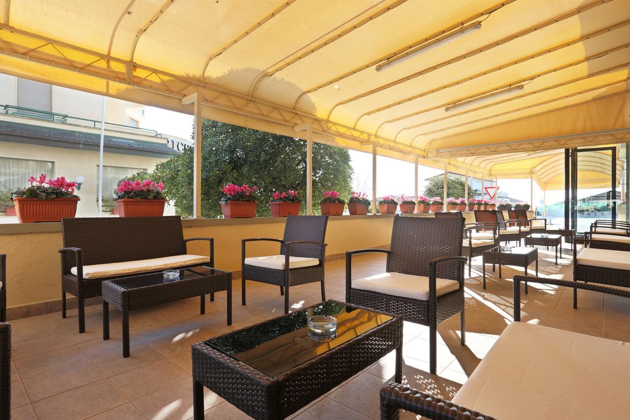 Hotel Brunella Camaiore Bagian luar foto