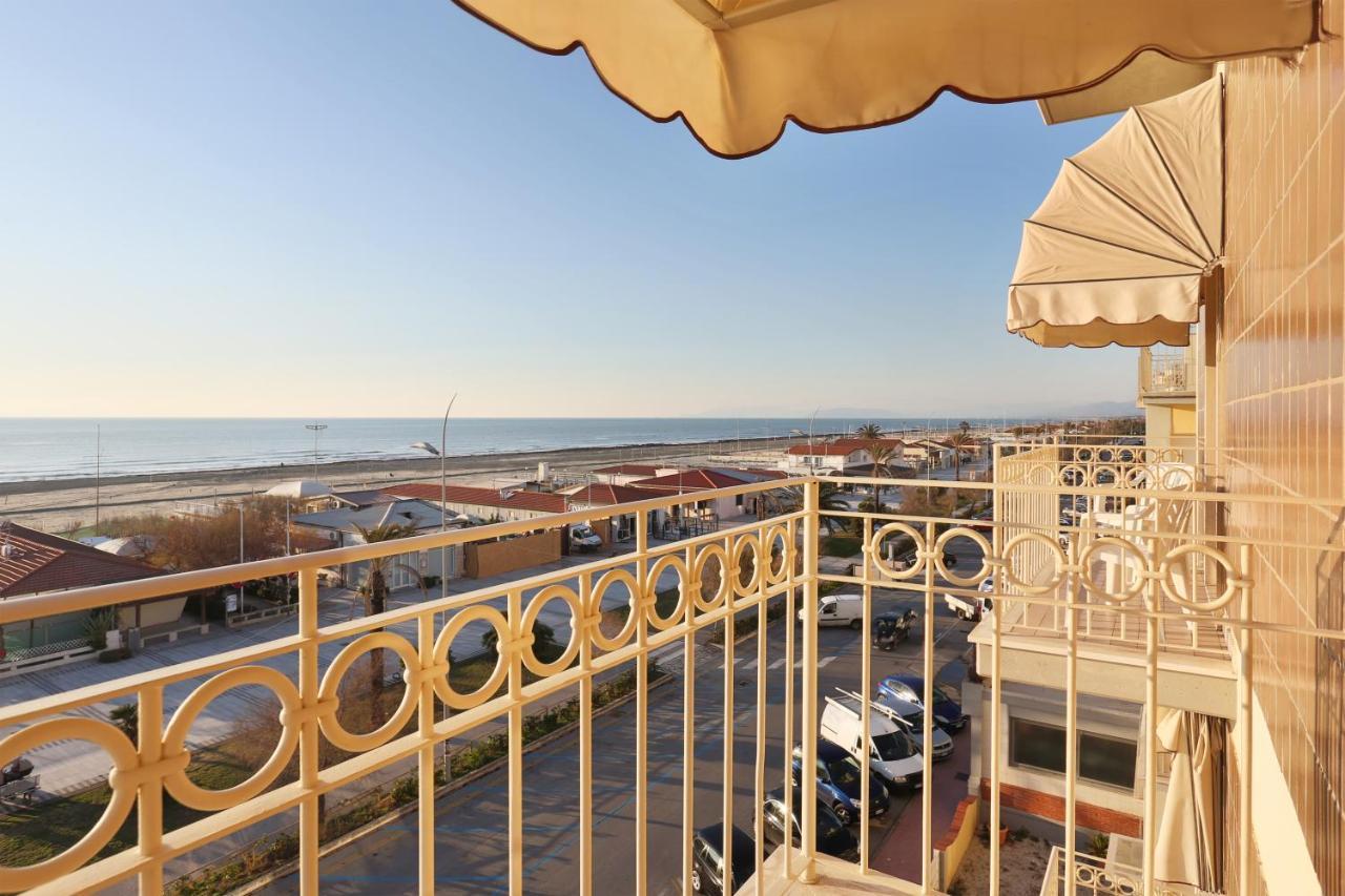 Hotel Brunella Camaiore Bagian luar foto