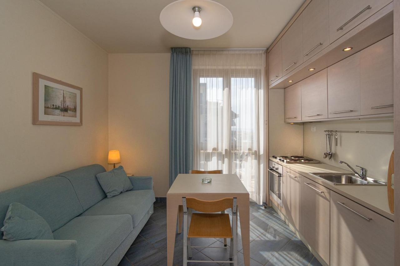 Hotel Brunella Camaiore Bagian luar foto