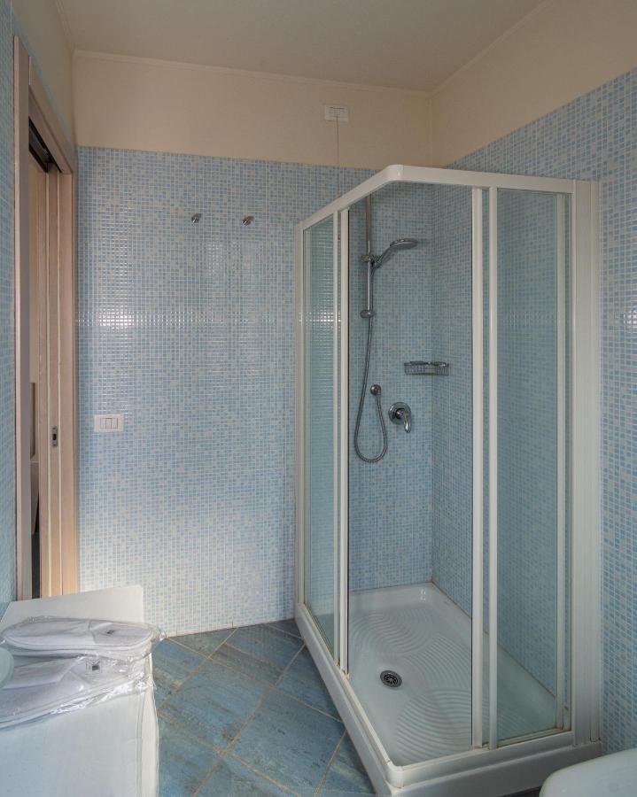 Hotel Brunella Camaiore Bagian luar foto