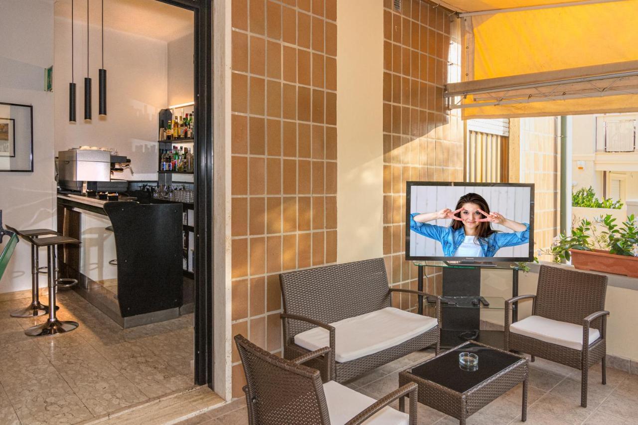 Hotel Brunella Camaiore Bagian luar foto